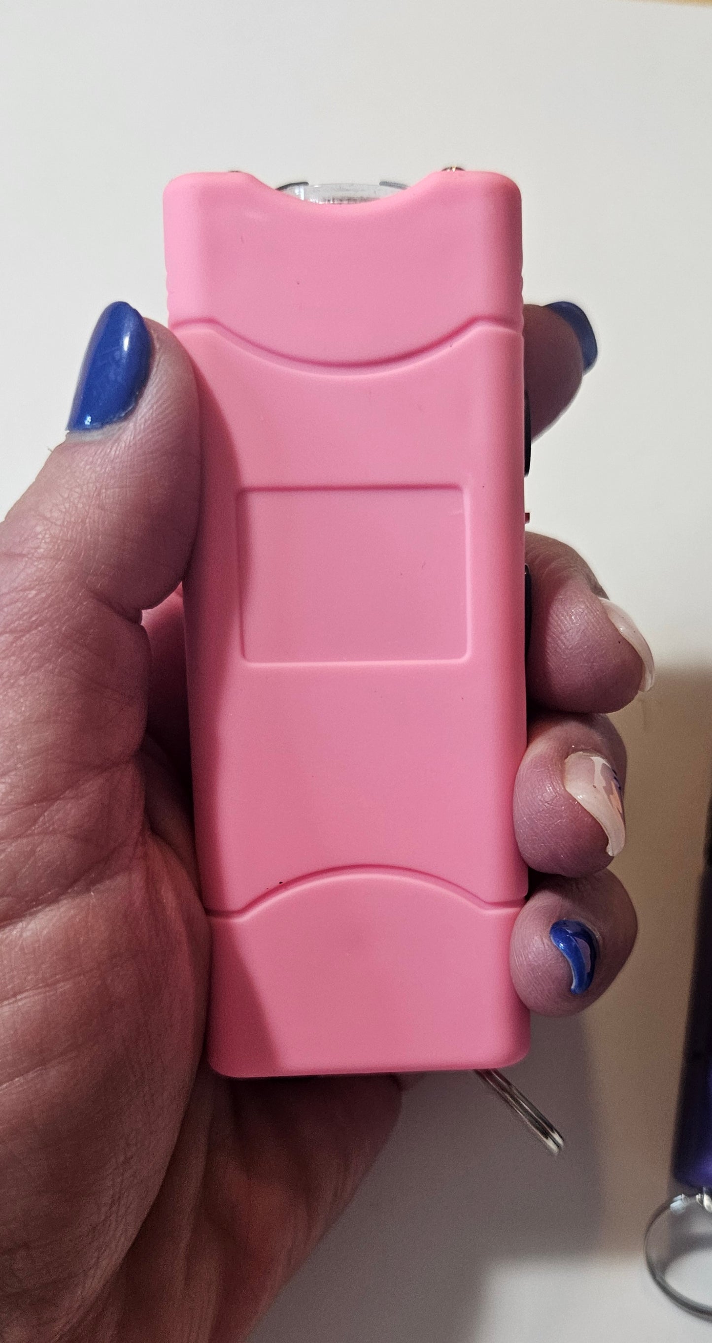 Multifunctional Plastic Flashlight & Safety Keychain