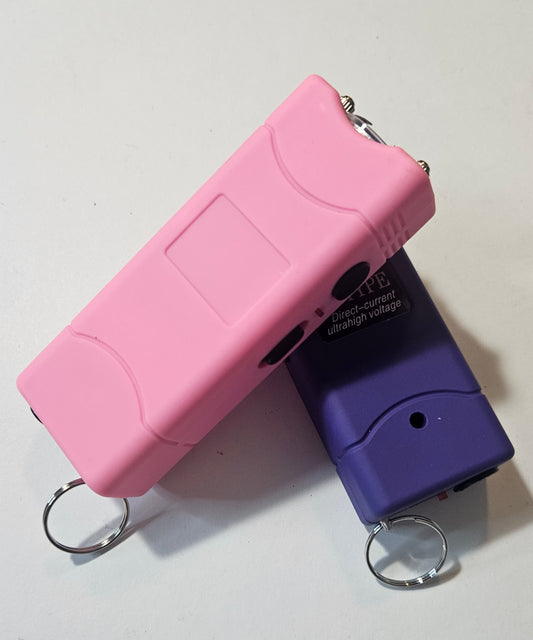 Multifunctional Plastic Flashlight & Safety Keychain