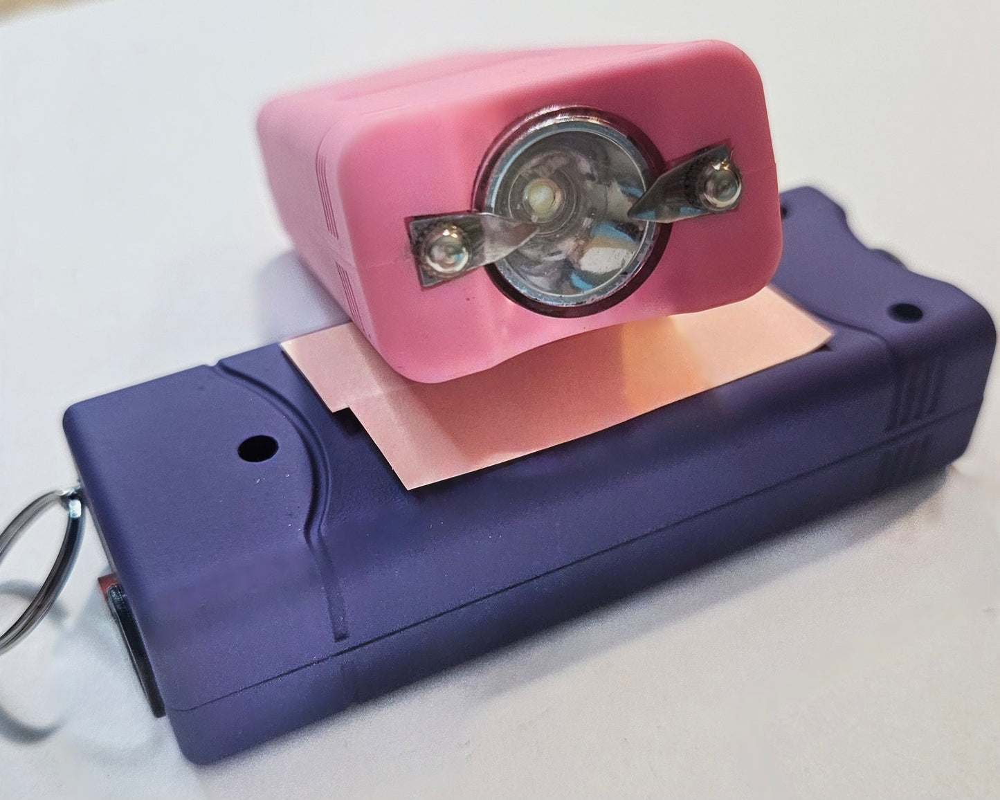 Multifunctional Plastic Flashlight & Safety Keychain